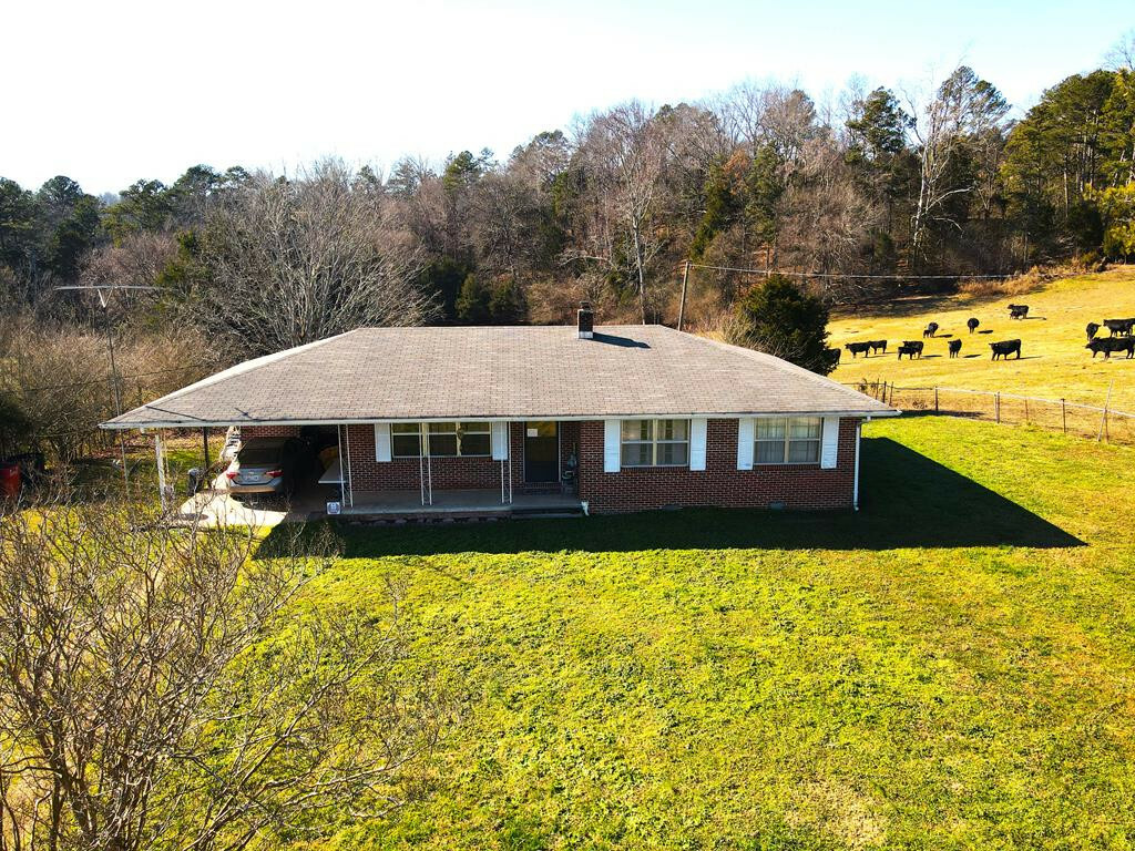 Property Photo: 222 County Road 127 TN 37303