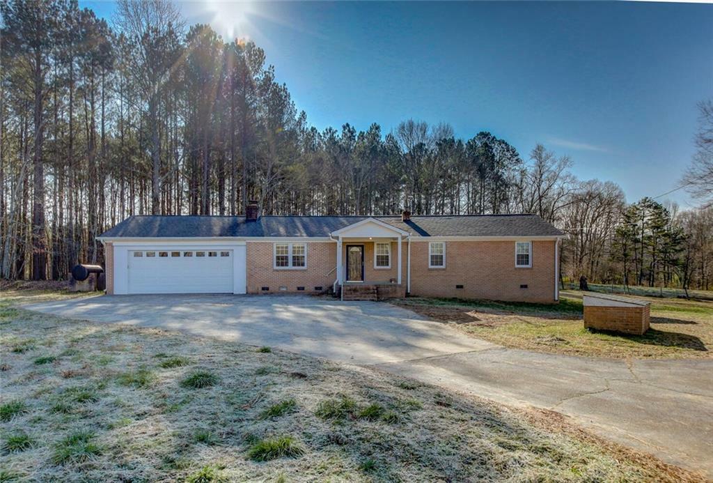 Property Photo:  616 Cedar Rock Church Road  SC 29640 