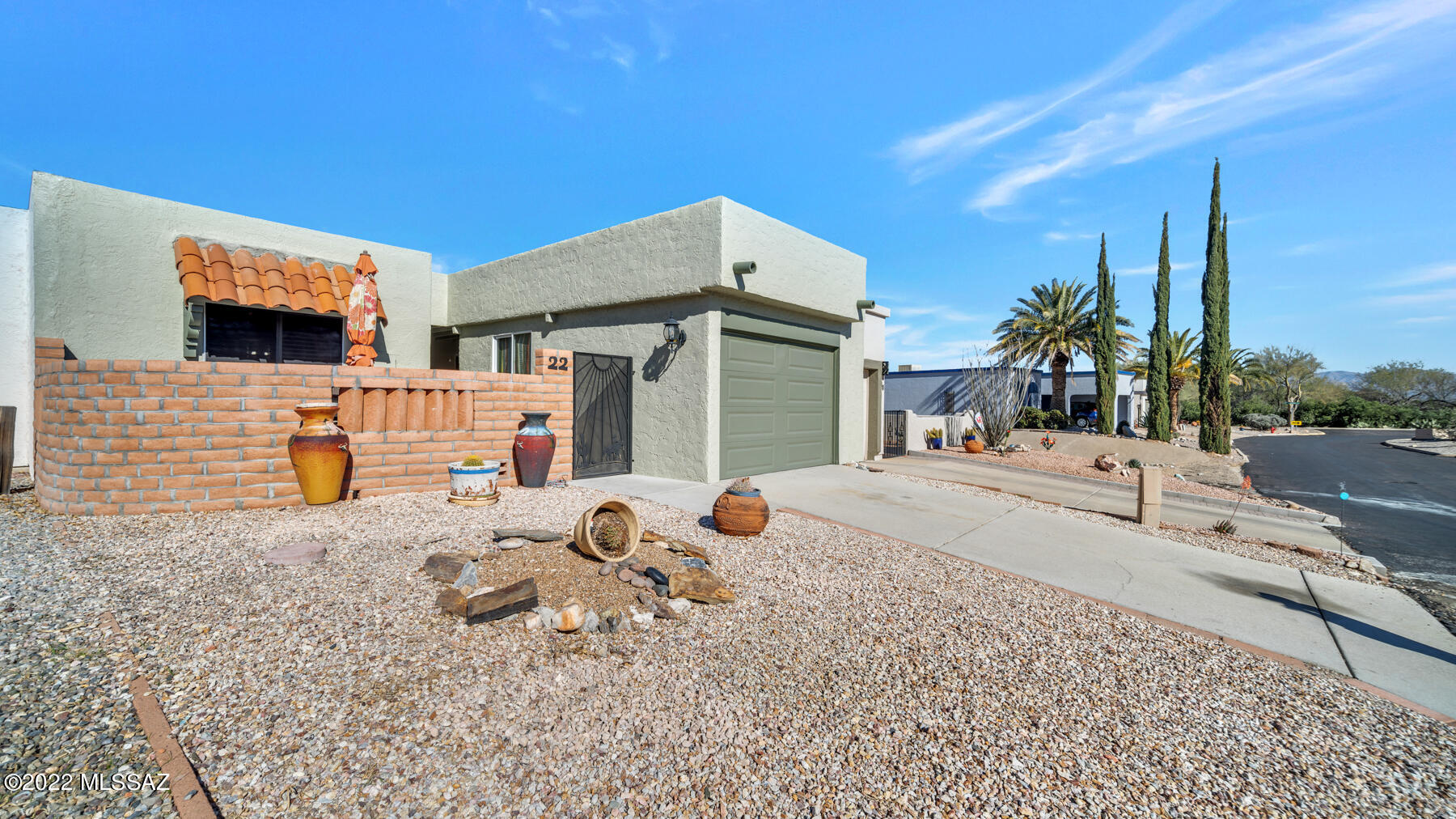 Property Photo: 22 W Calle Del Chancero AZ 85614