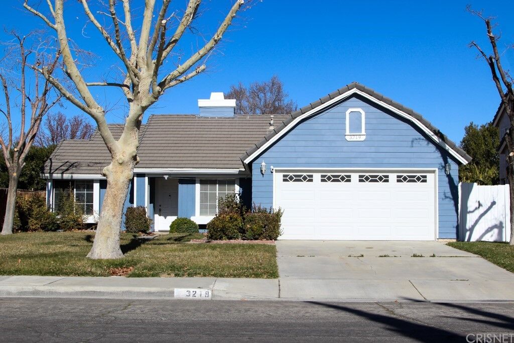 Property Photo:  3219 W Avenue J4  CA 93536 