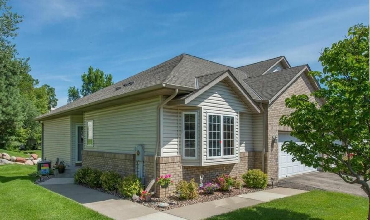 Property Photo:  1400 McAndrews Road E  MN 55337 