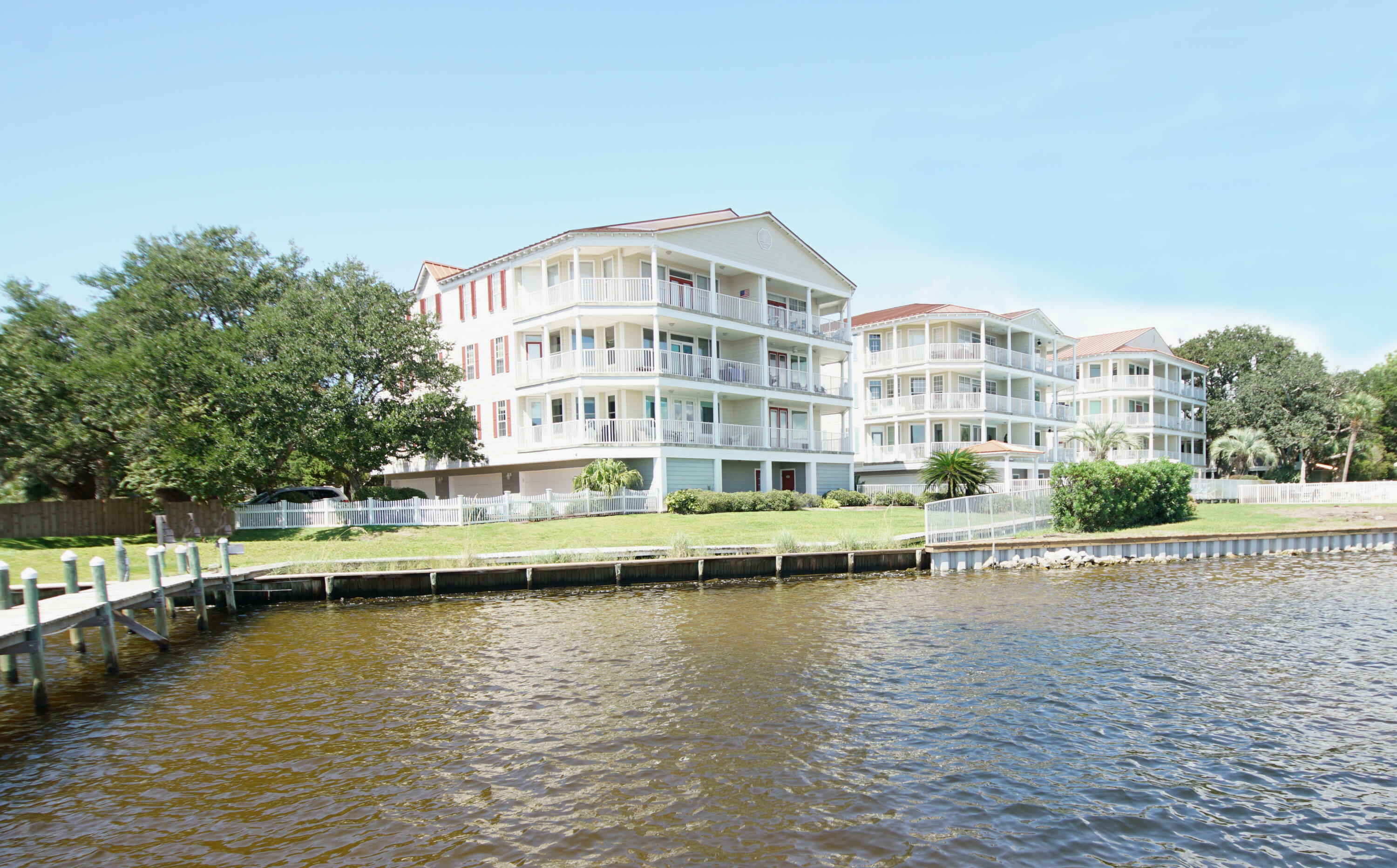 Property Photo:  225 SE Alconese Avenue Unit A  FL 32548 