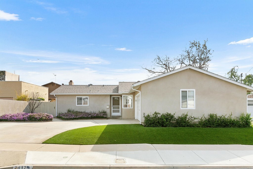 Property Photo:  2417 Blue Jay Drive  CA 92123 