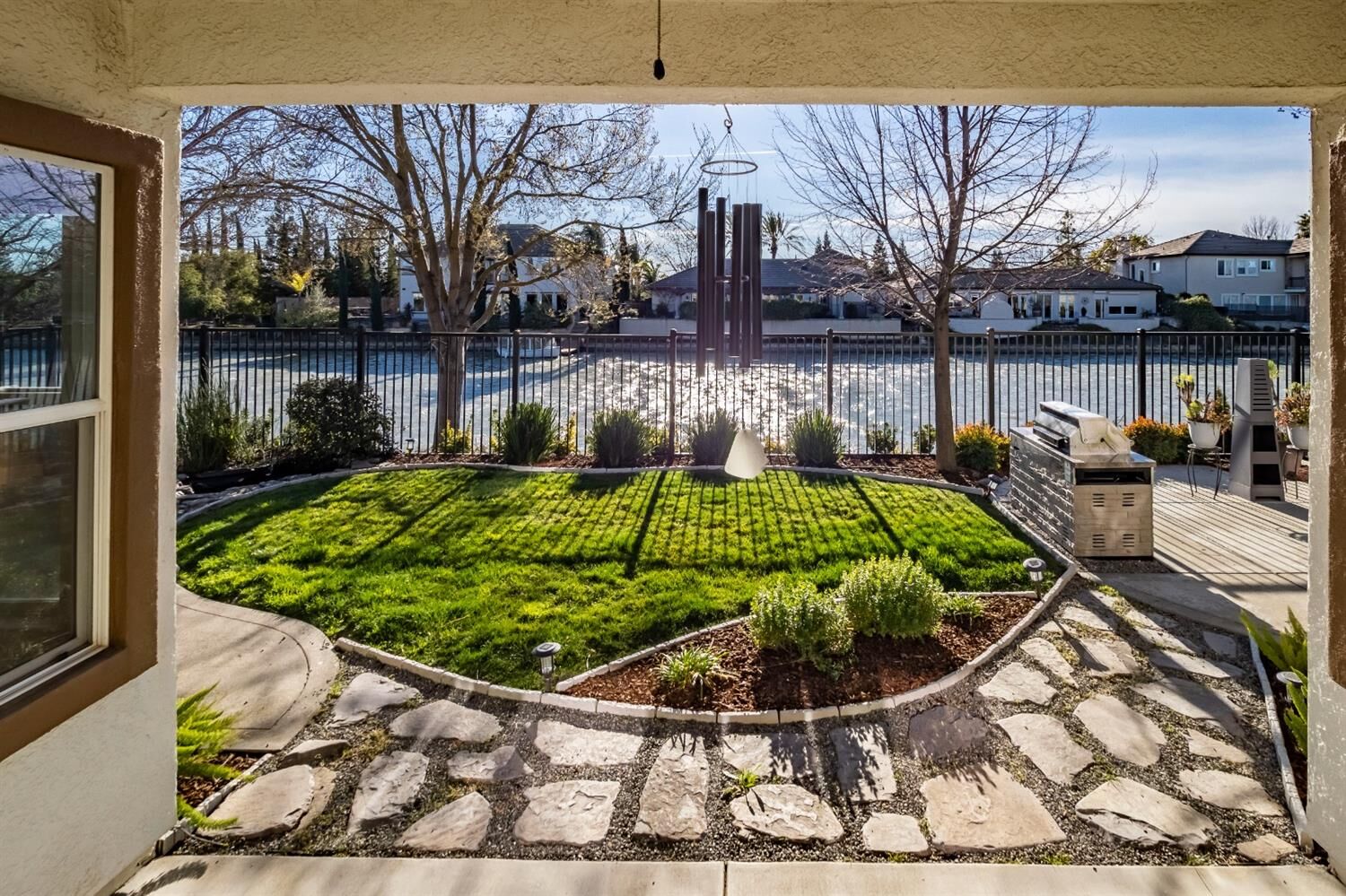 Property Photo:  170 Vista Cove Circle  CA 95835 