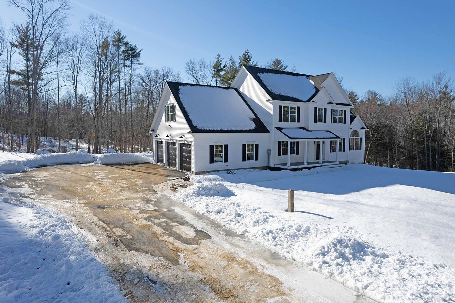 Property Photo: 662 Fourth Range Road NH 03275