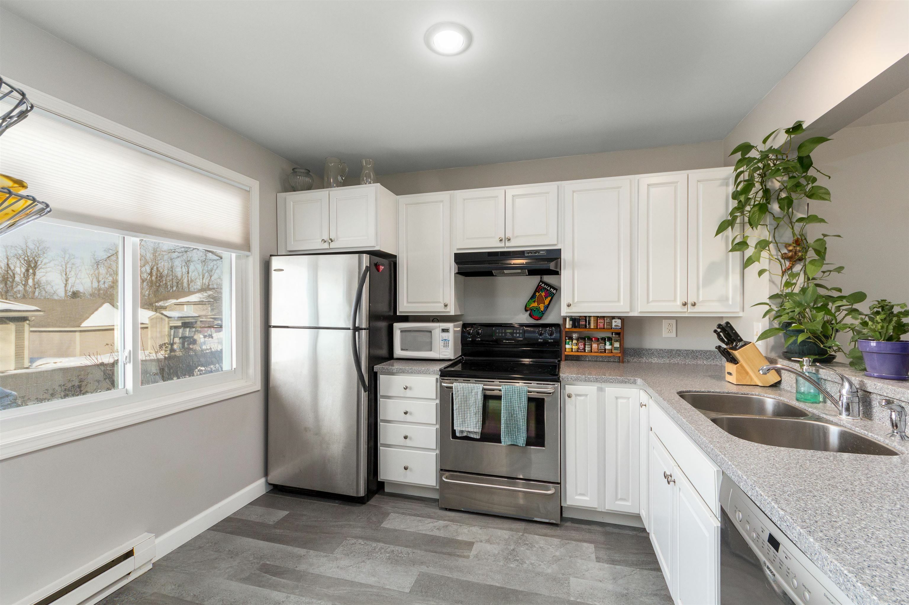 Property Photo: 39 Overlook Drive VT 05403