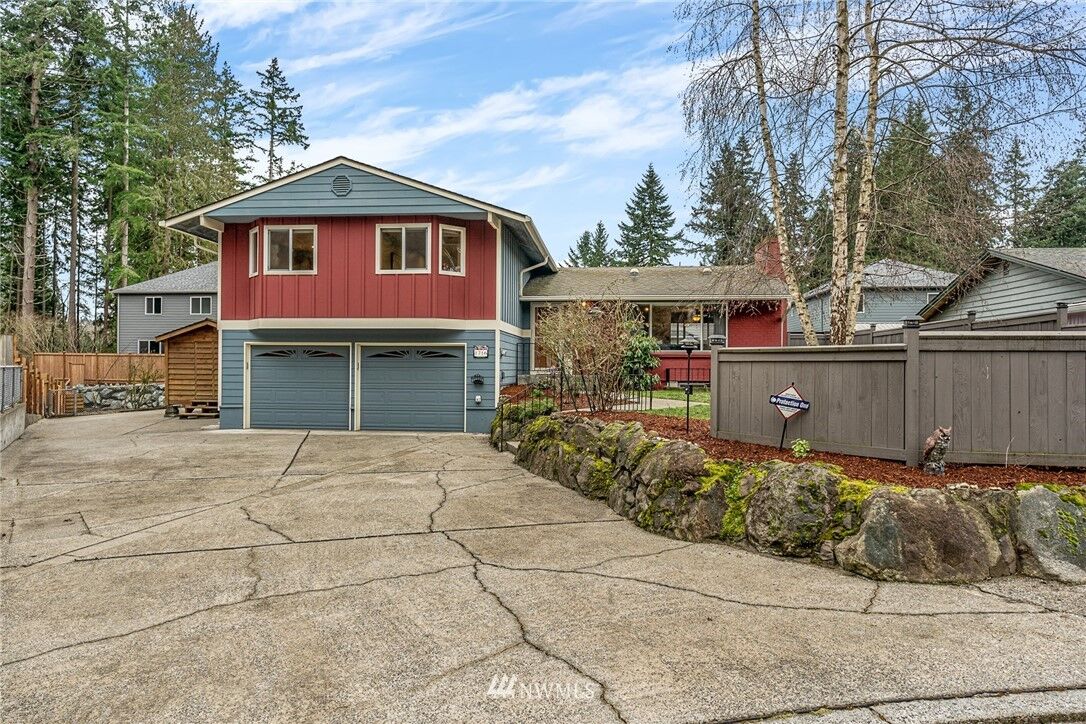 Property Photo: 1716 216th Street SW WA 98036
