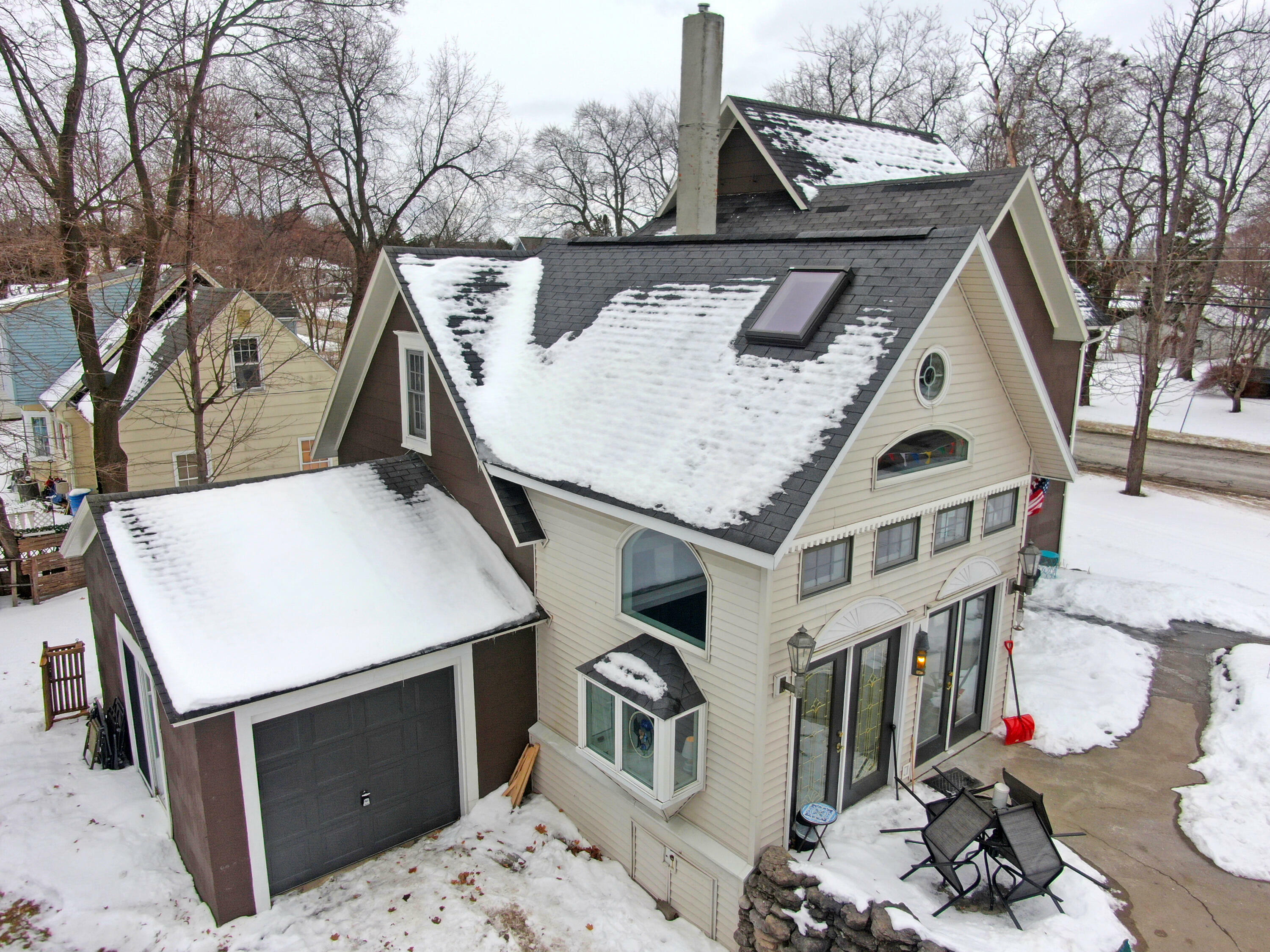 Property Photo:  605 S Huron Street  MI 49721 