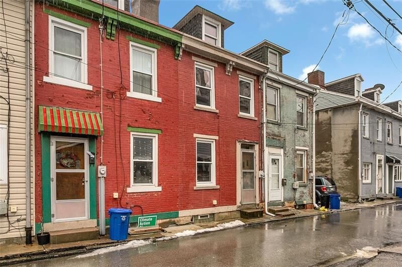 Property Photo: 5164 Natrona Way PA 15201