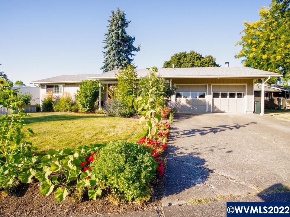 Property Photo: 513 38th Av SE OR 97322