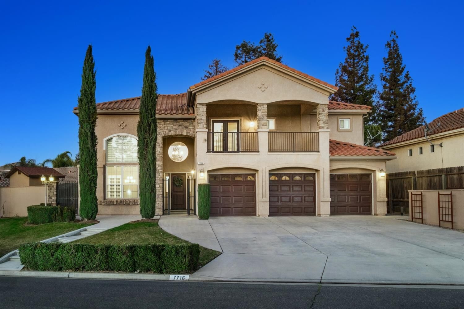 Property Photo:  7716 N Rodney Avenue  CA 93722 