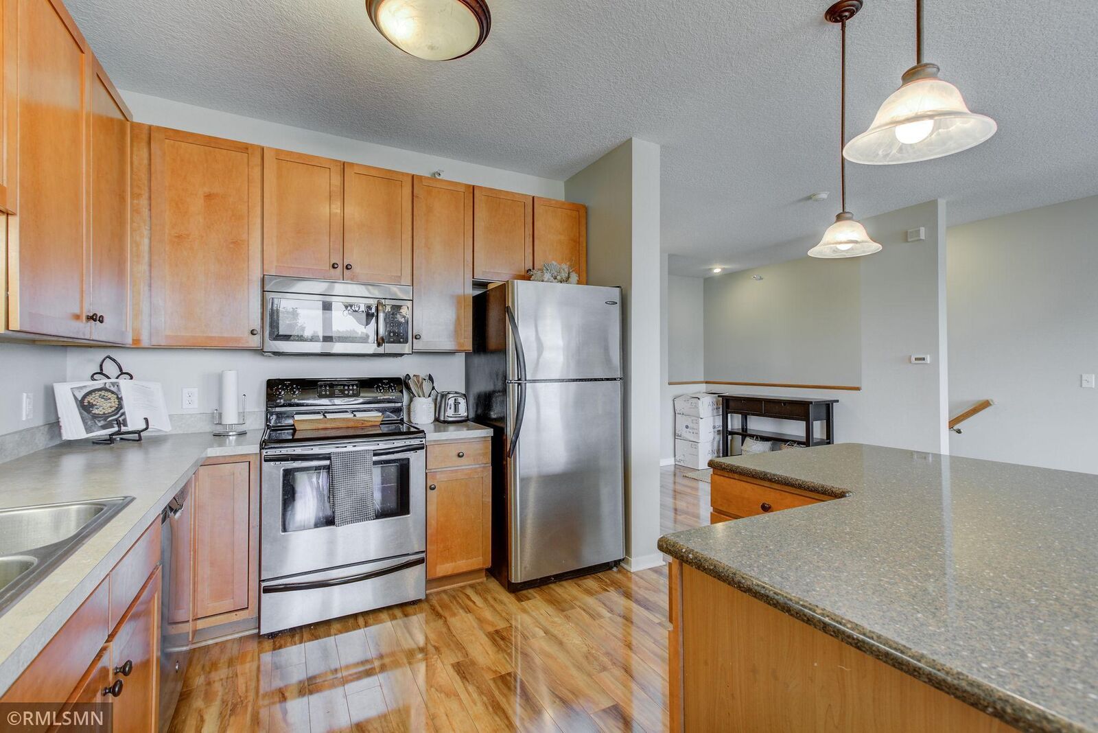 Property Photo: 1070 Grandview Court NE 304 MN 55421