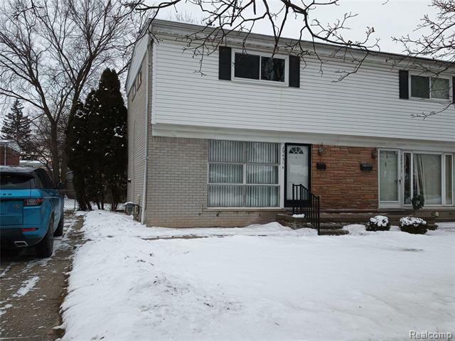 29451 W Chicago Street  Livonia MI 48150 photo