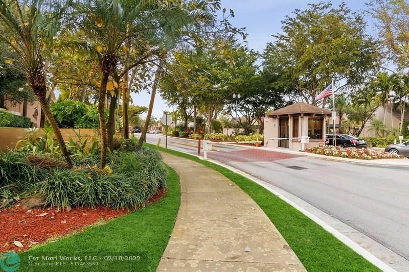 Property Photo:  1107 NW 124th Ave 1107  FL 33026 