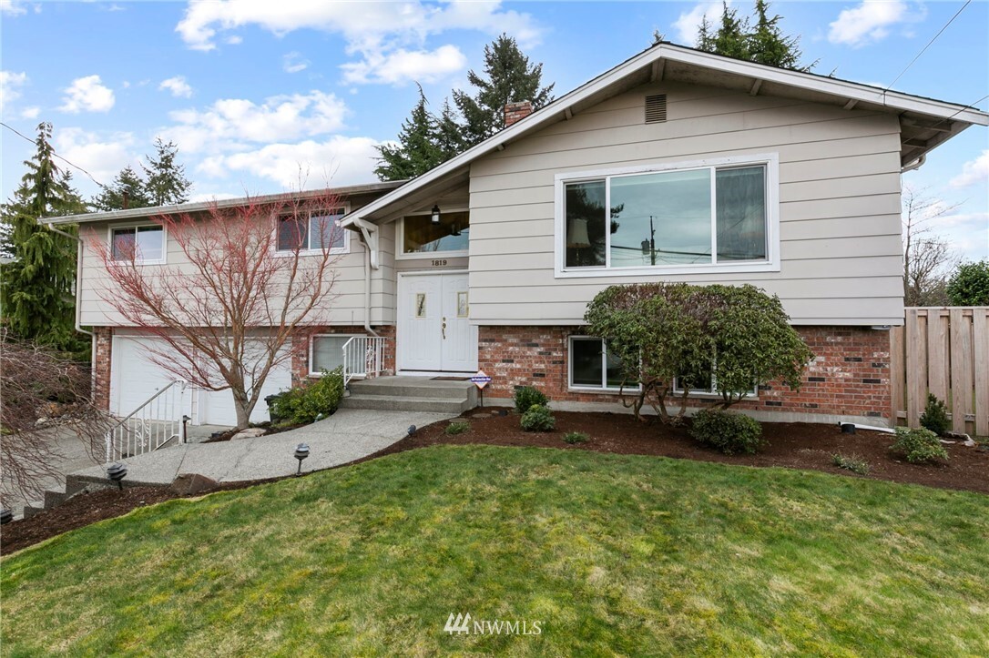 Property Photo: 1819 N Mildred WA 98406