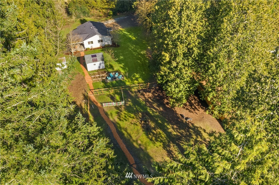 Property Photo:  30418 SE 31st  WA 98024 