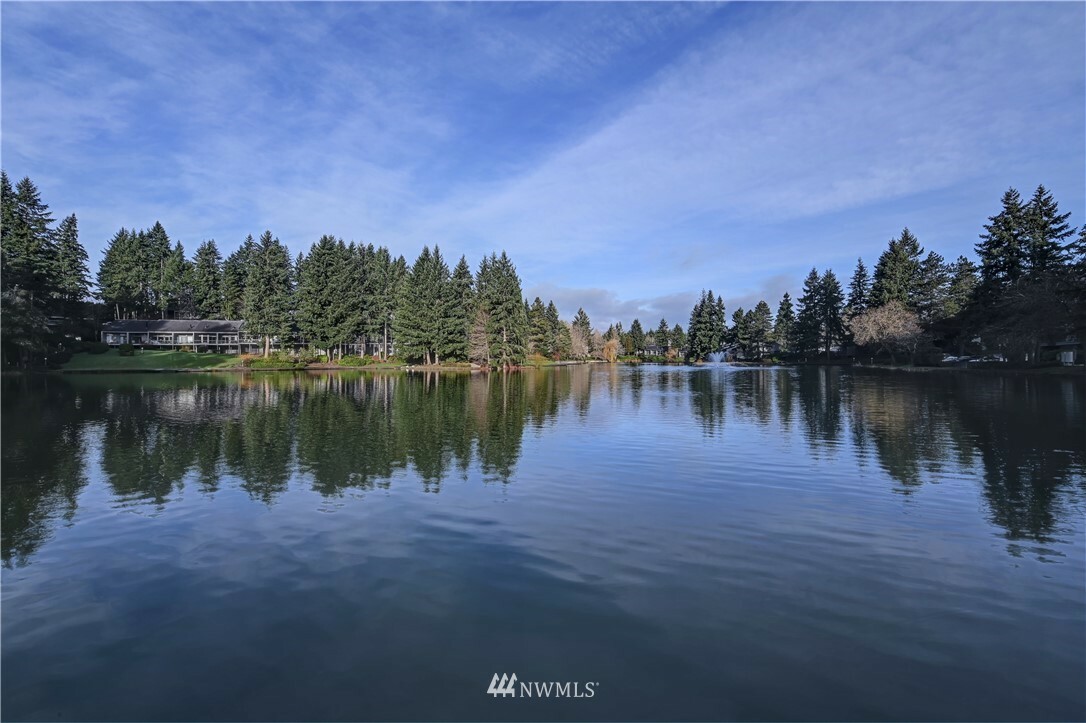 Property Photo:  13680 NE 69th Street 639  WA 98052 