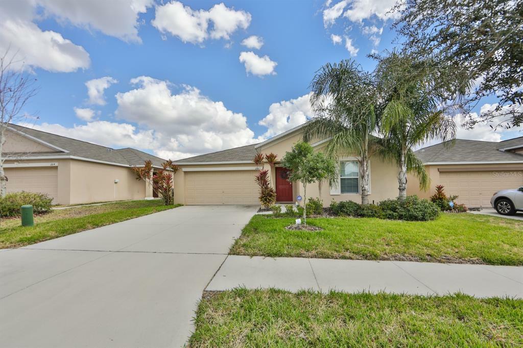 Property Photo:  206 Archcliffe Point Place  FL 33527 