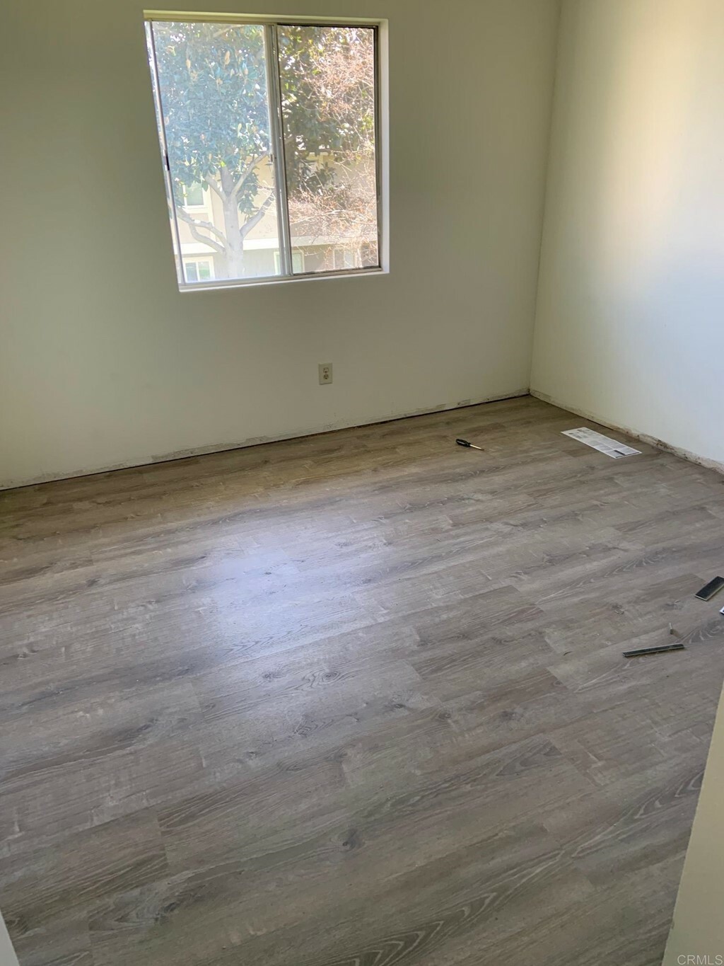 Property Photo:  2112 E Vista Way Way 27  CA 92084 