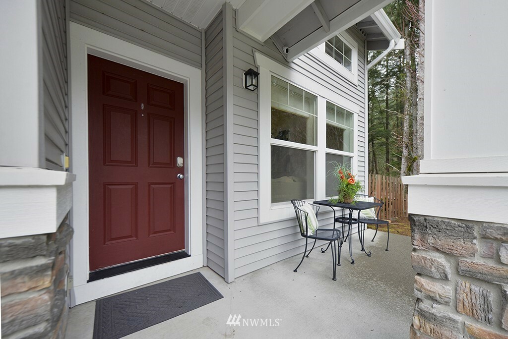 Property Photo:  28108 Maple Ridge Way SE  WA 98038 