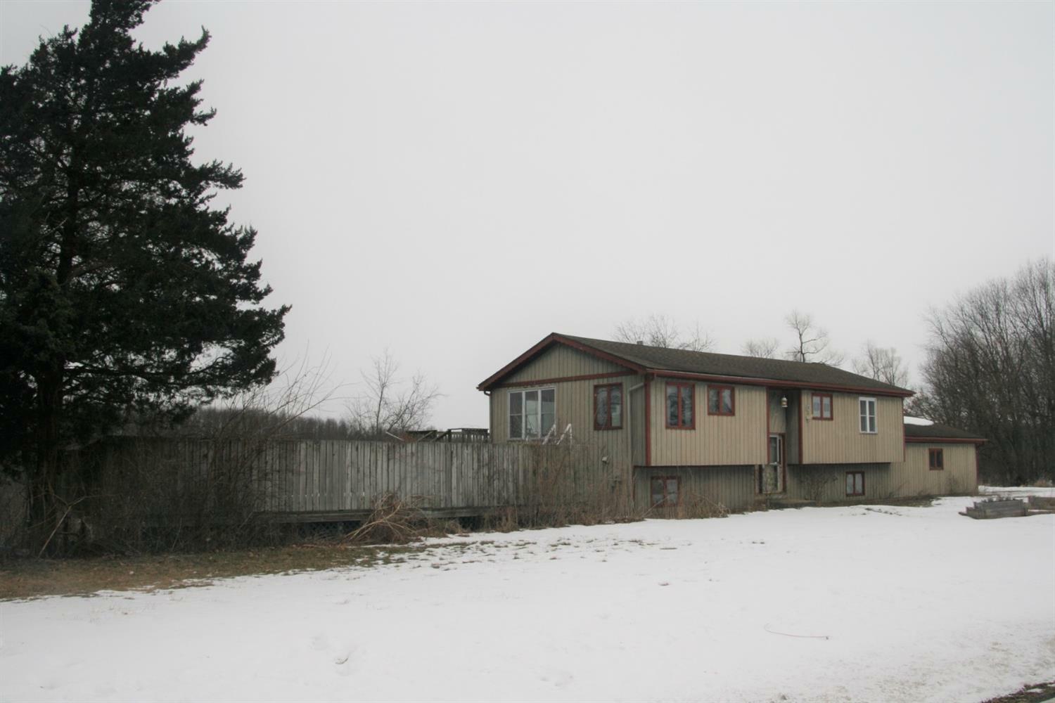 Property Photo: 151 E 125 IN 46383