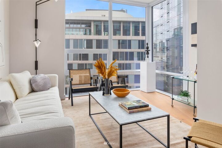 Property Photo:  121 Stewart Street 1002  WA 98101 