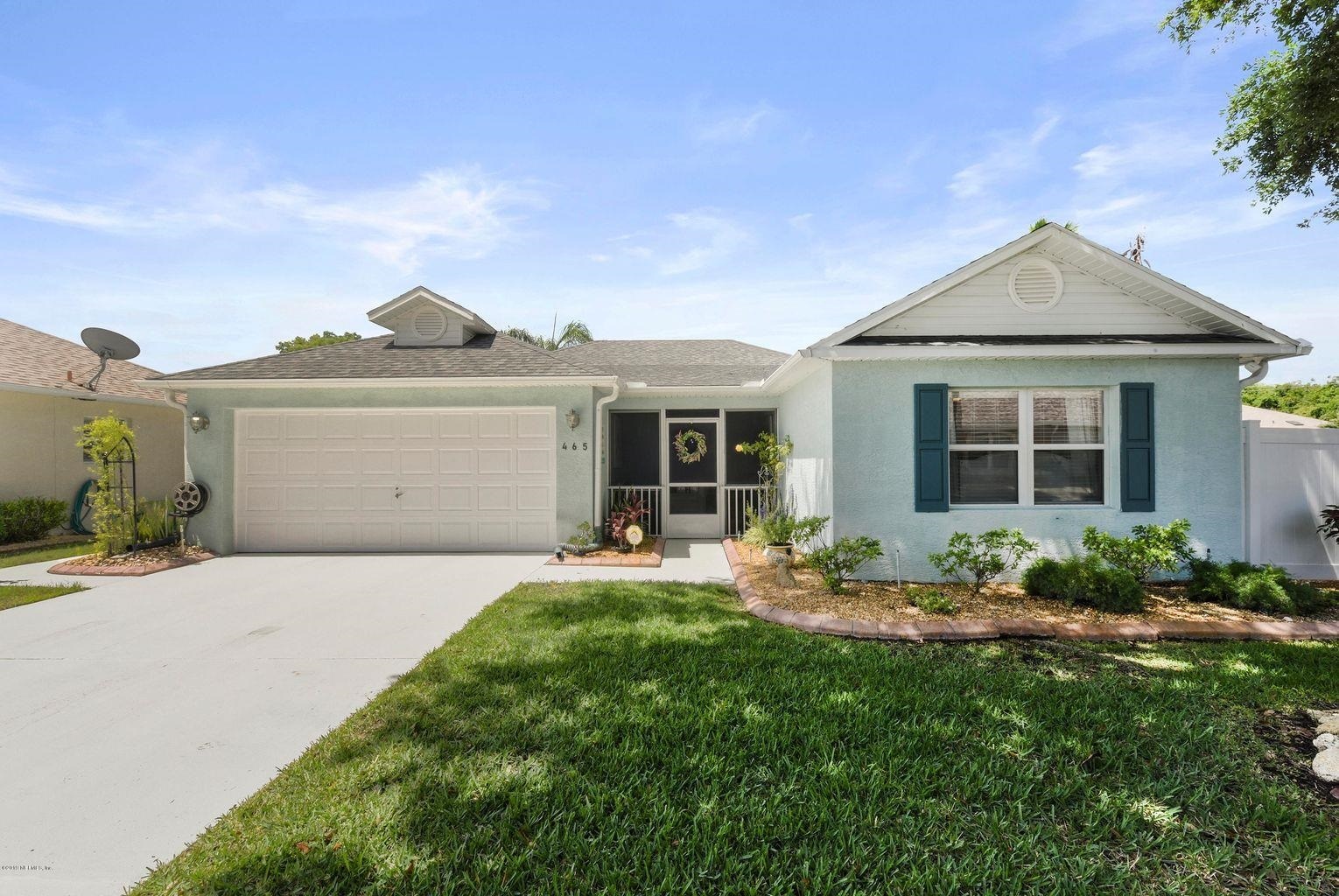 Property Photo:  465 Island View Cir  FL 32095 