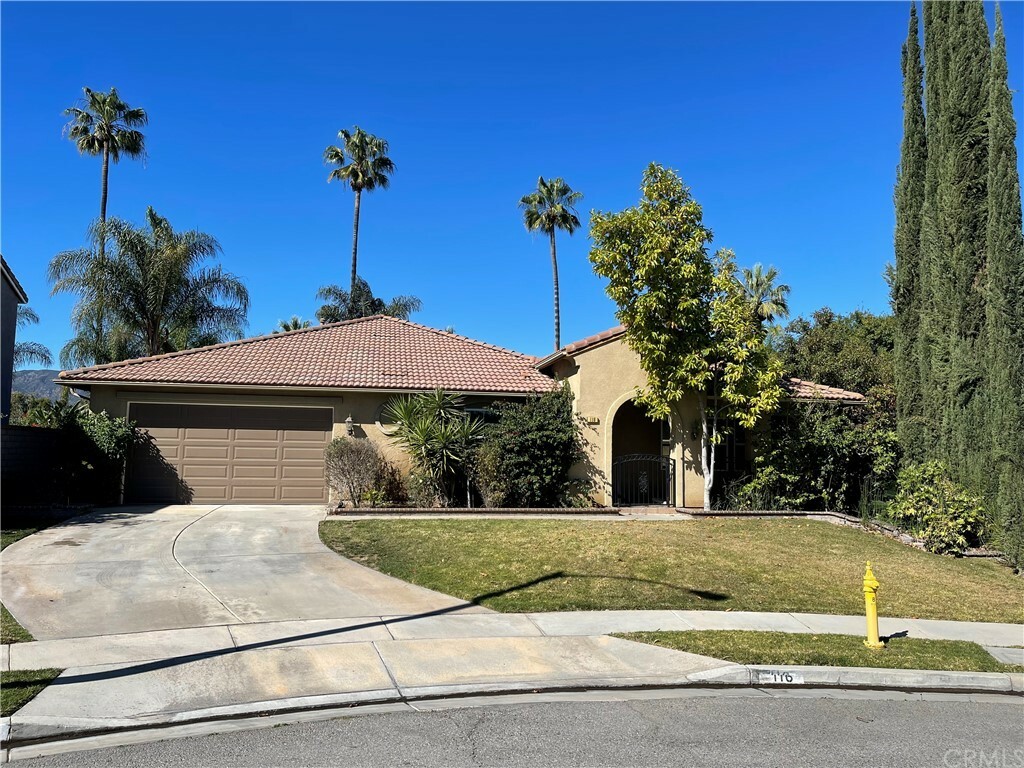 Property Photo:  116 Chatam Circle  CA 92879 