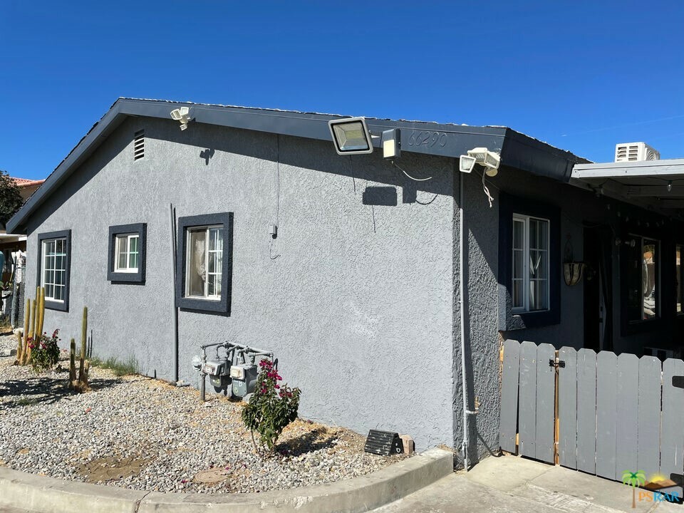 Property Photo:  66290 Desert View Avenue  CA 92240 