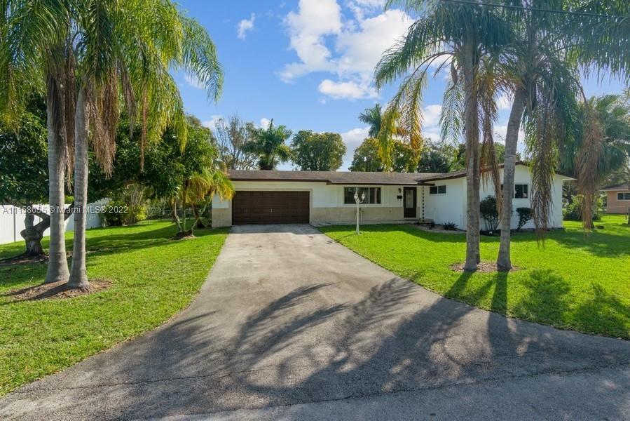 Property Photo:  17201 SW 87th Ct  FL 33157 
