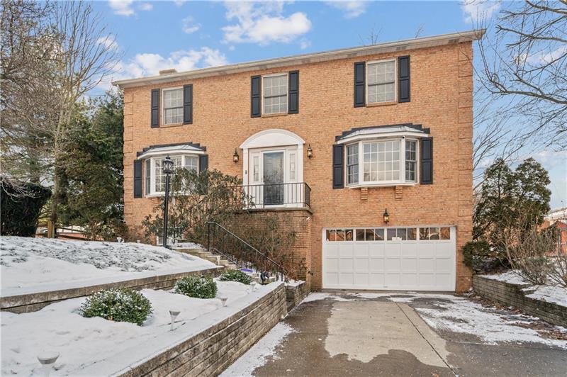 Property Photo: 700 Stonegate Drive PA 15071