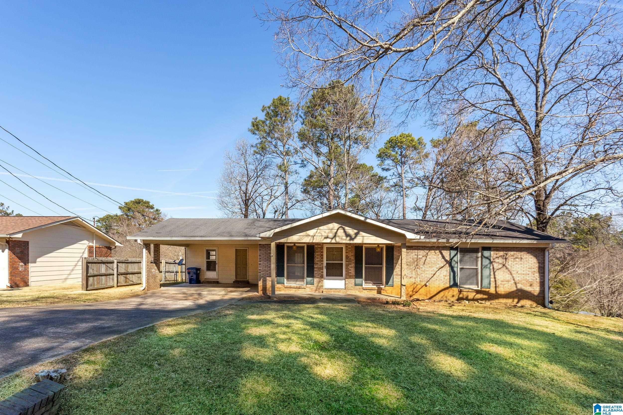 Property Photo:  31 Carriage Road  AL 36206 