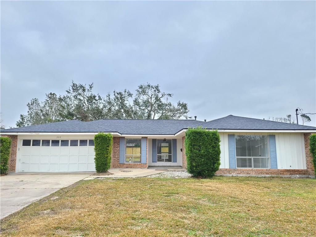 Property Photo:  209 Bonvue Street  LA 70605 