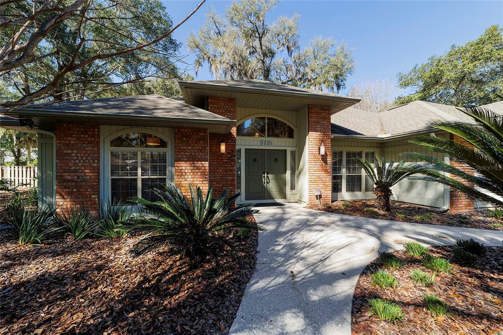 Property Photo:  2220 NW 38th Drive  FL 32605 