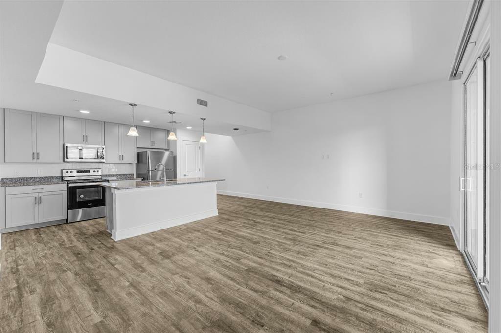 Property Photo: 5205 Eggleston Avenue 106 FL 32810