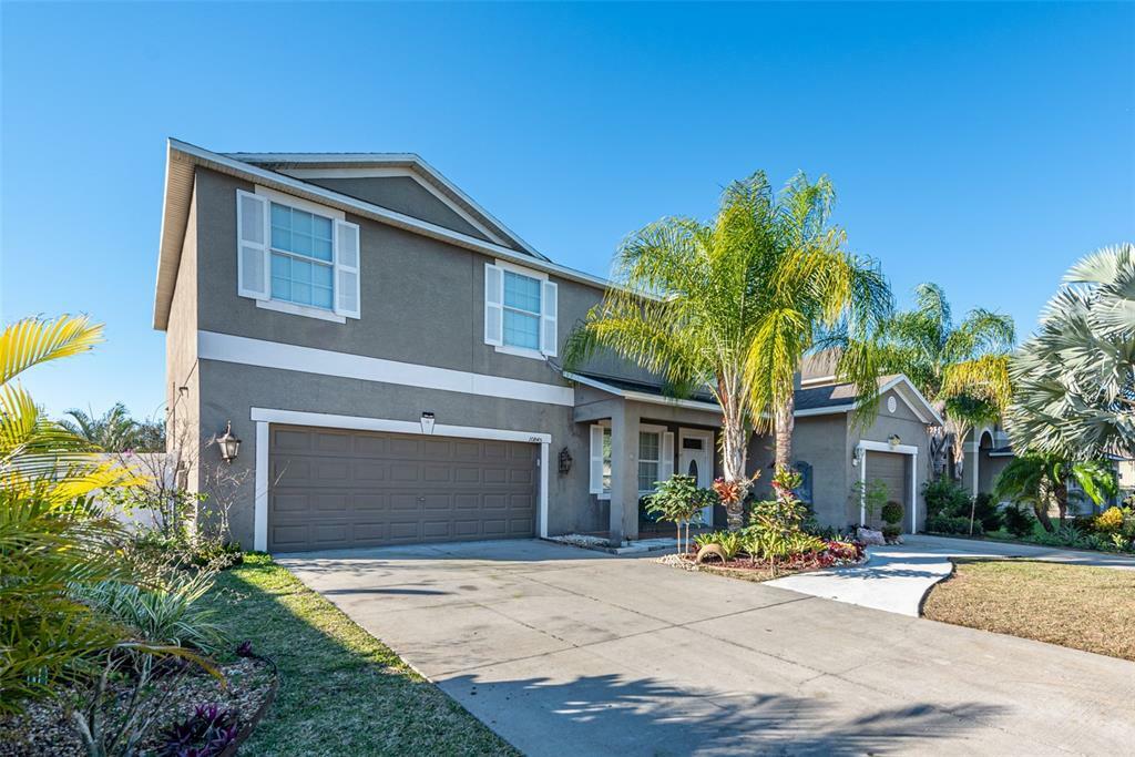 Property Photo:  10845 Carloway Hills Drive  FL 33598 