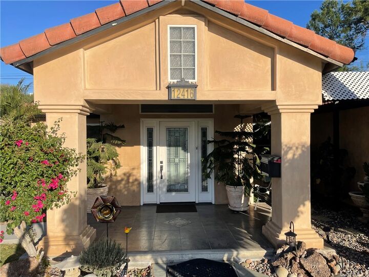 Property Photo:  12416 Grayling Avenue  CA 90604 