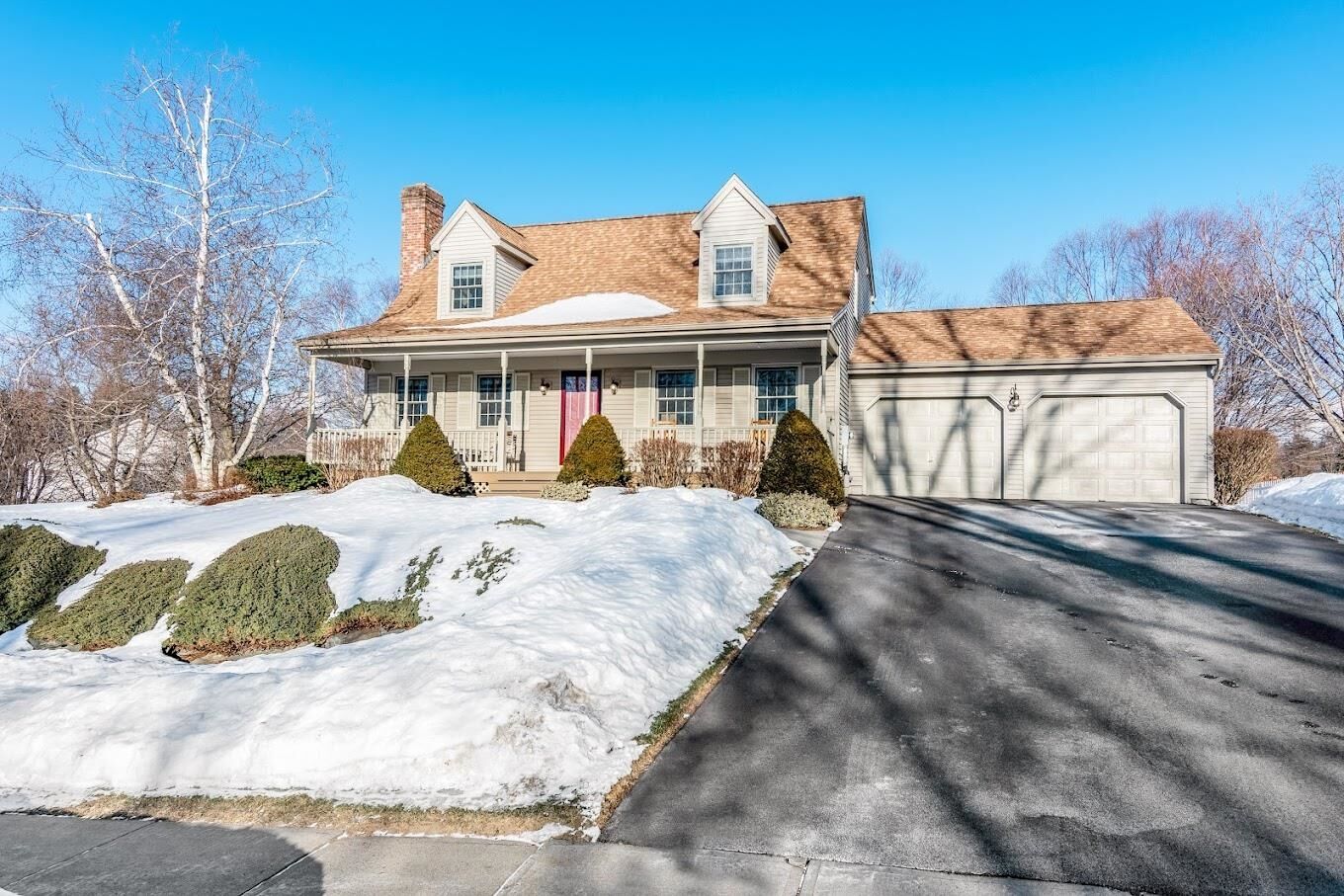 Property Photo:  46 Juniper Ridge Road  VT 05452 