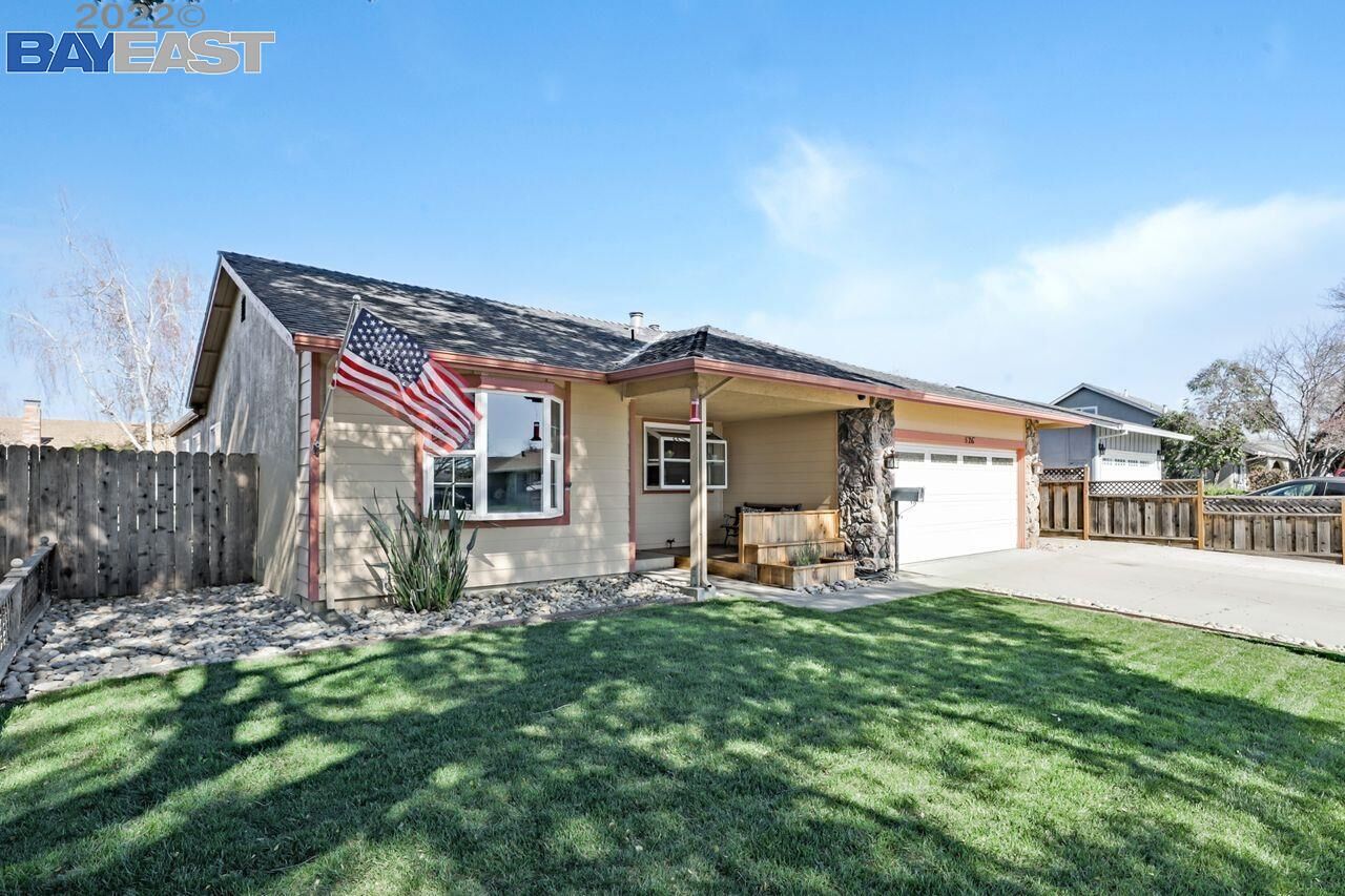 Property Photo:  526 Alameda Dr  CA 94551 