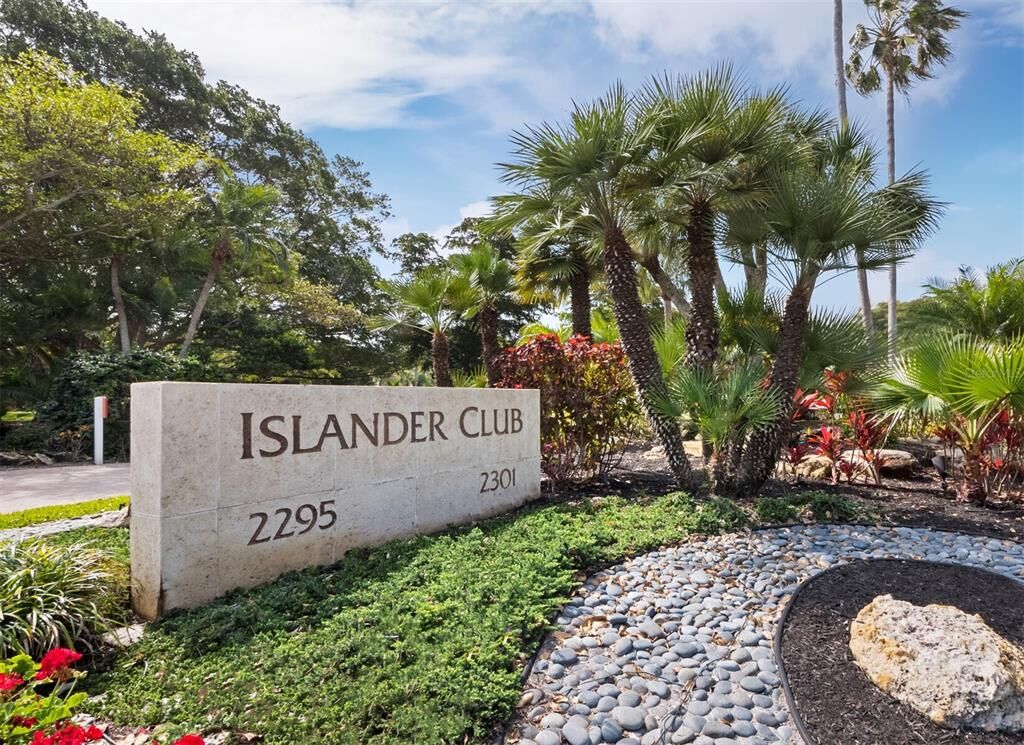Property Photo: 2295 Gulf Of Mexico Drive 95 FL 34228