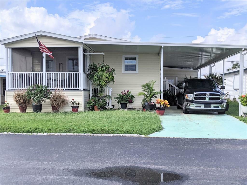 Property Photo: 3829 Lomi Lomi Drive FL 34691