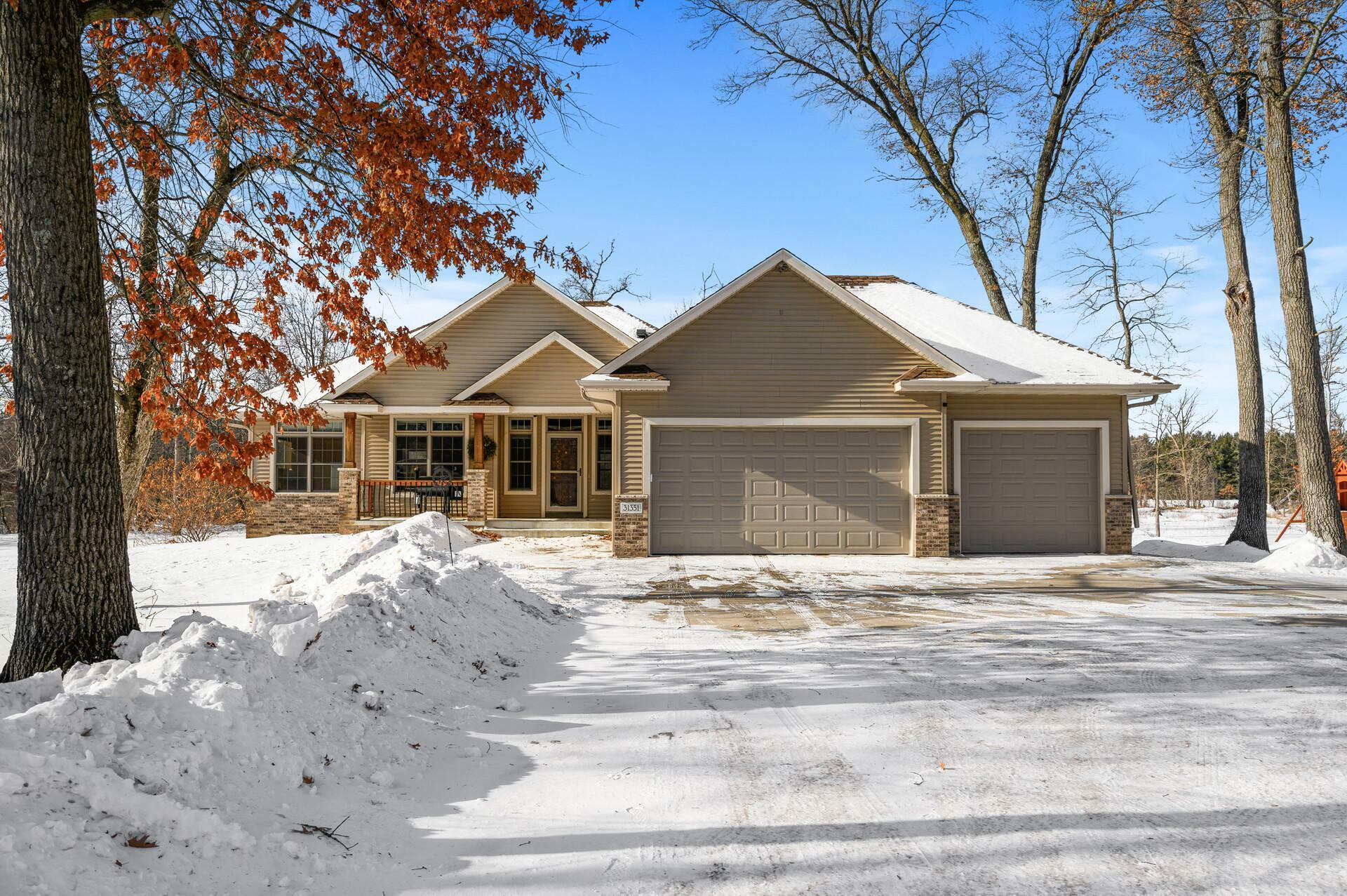 Property Photo:  31351 147th Street  MN 55371 