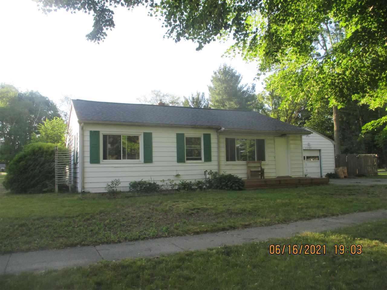 Property Photo:  3200 Lawndale  MI 48642 