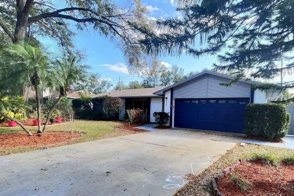 Property Photo:  833 Woodgate Trail  FL 32750 