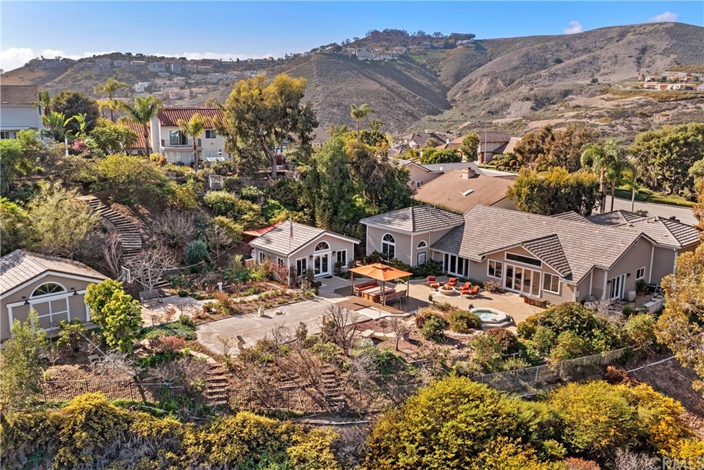 Property Photo: 920 Calle Nuevo CA 92673