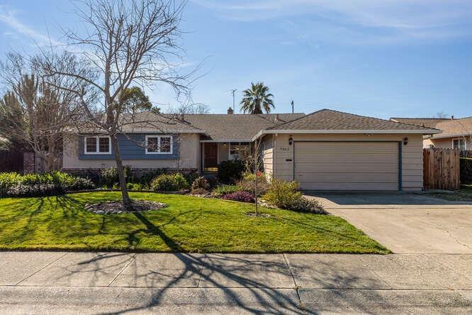 Property Photo:  7062 Wilshire Way  CA 95822 