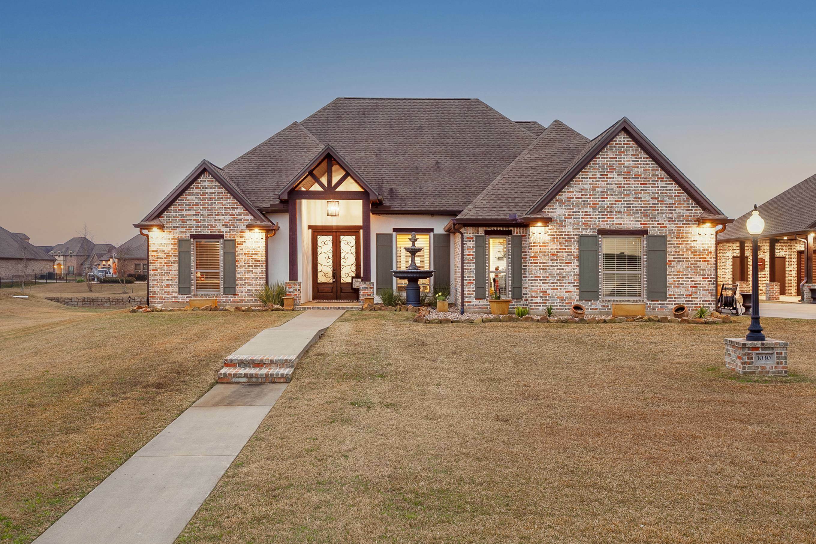 Property Photo:  1030 Dalton Dr  TX 77611 