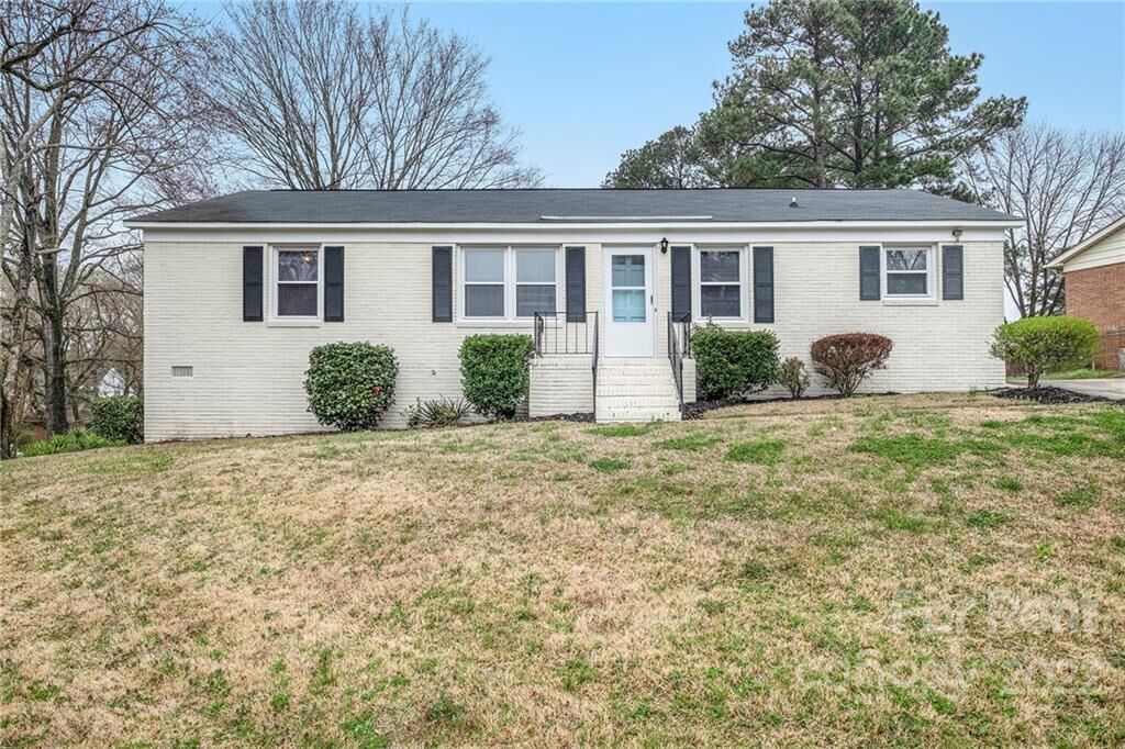 Property Photo: 122 Marine Drive NC 28134