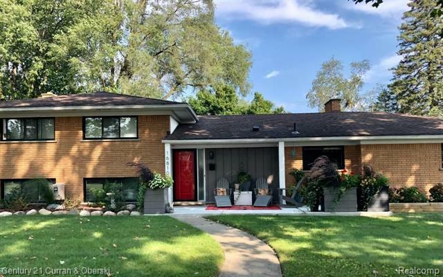 Property Photo:  16810 Surrey Street  MI 48154 