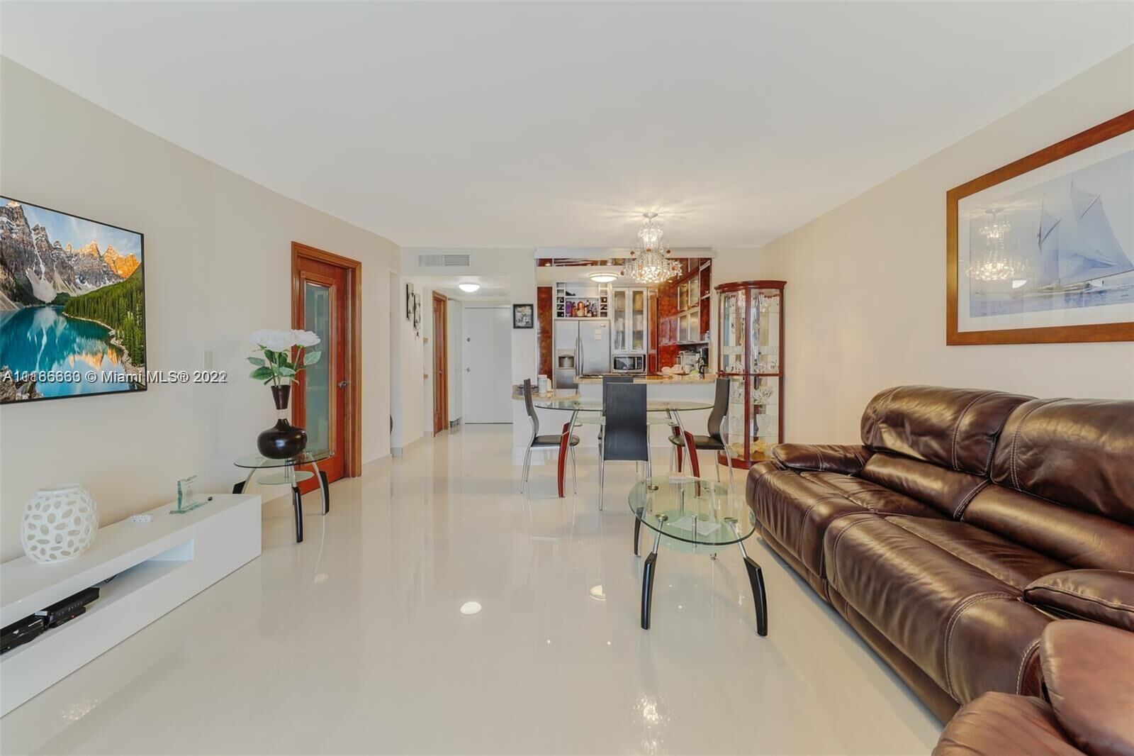 Property Photo: 2030 S Ocean Dr 215 FL 33009